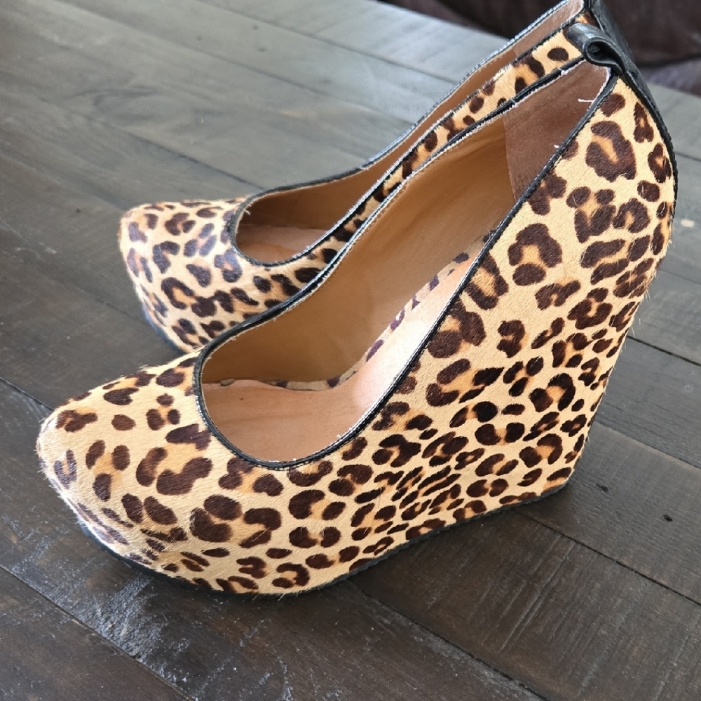 Aldo Leopard Print Wedge Shoes Sz 38